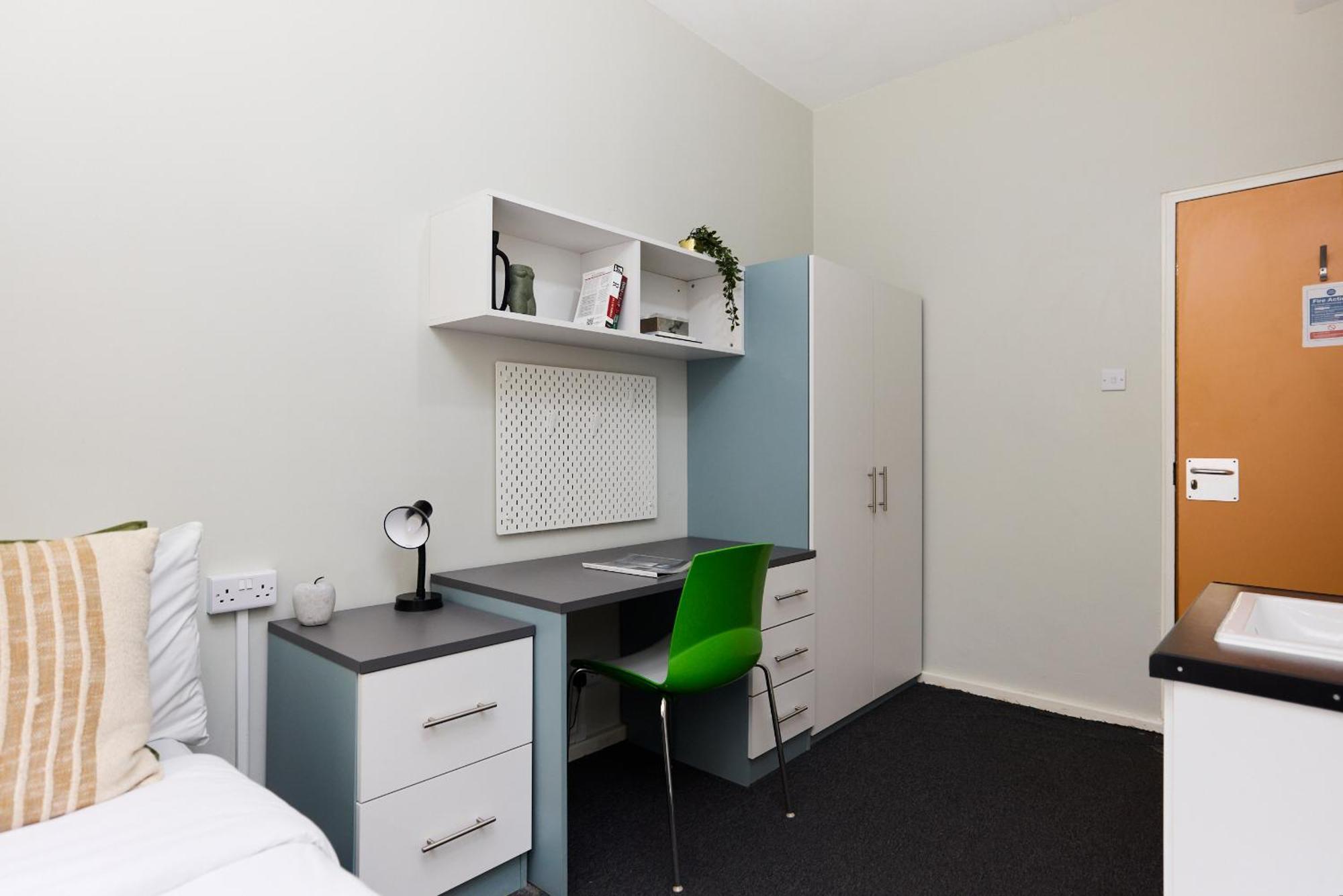 Louise House Hostel Лондон Экстерьер фото