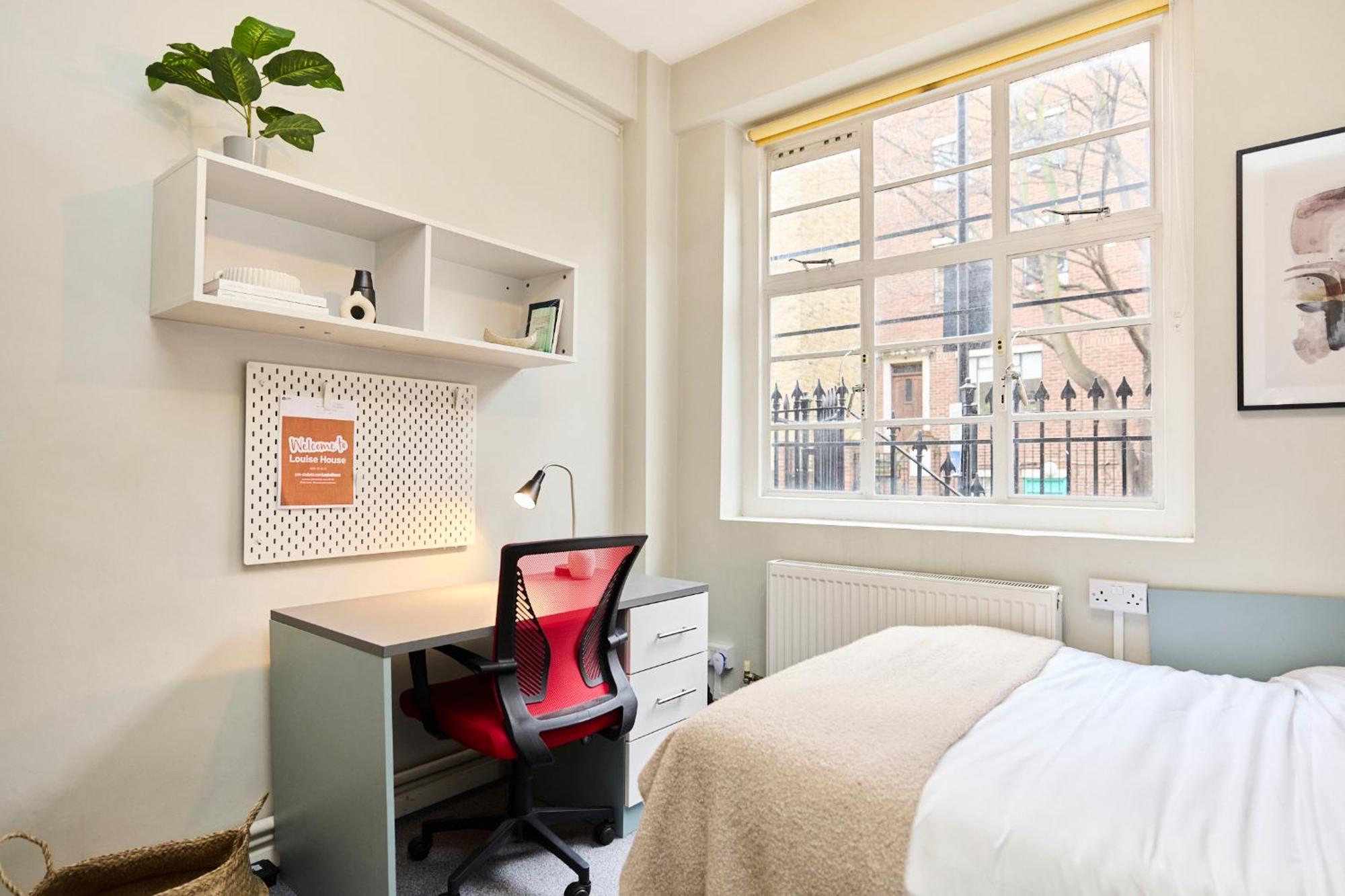 Louise House Hostel Лондон Экстерьер фото