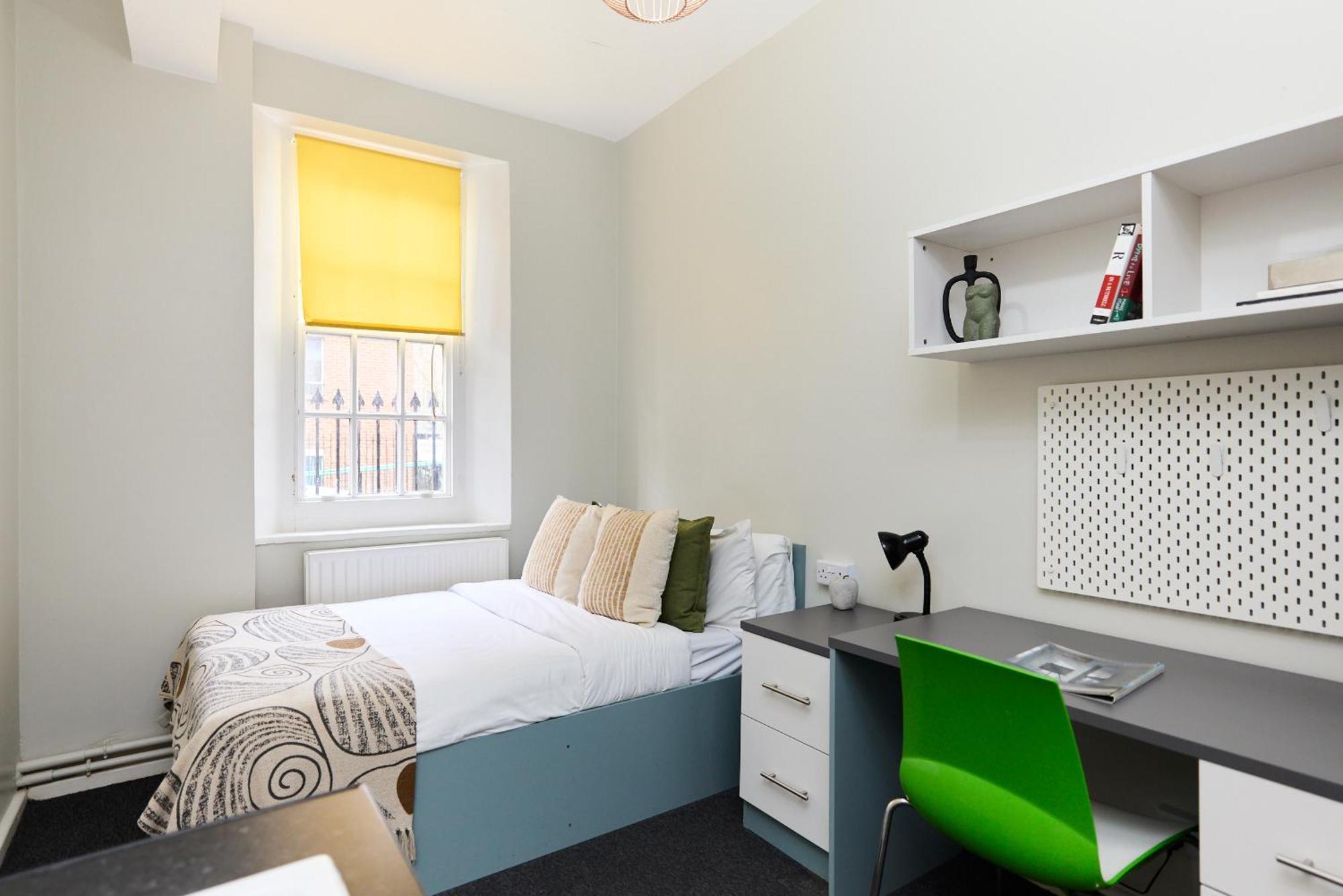 Louise House Hostel Лондон Экстерьер фото