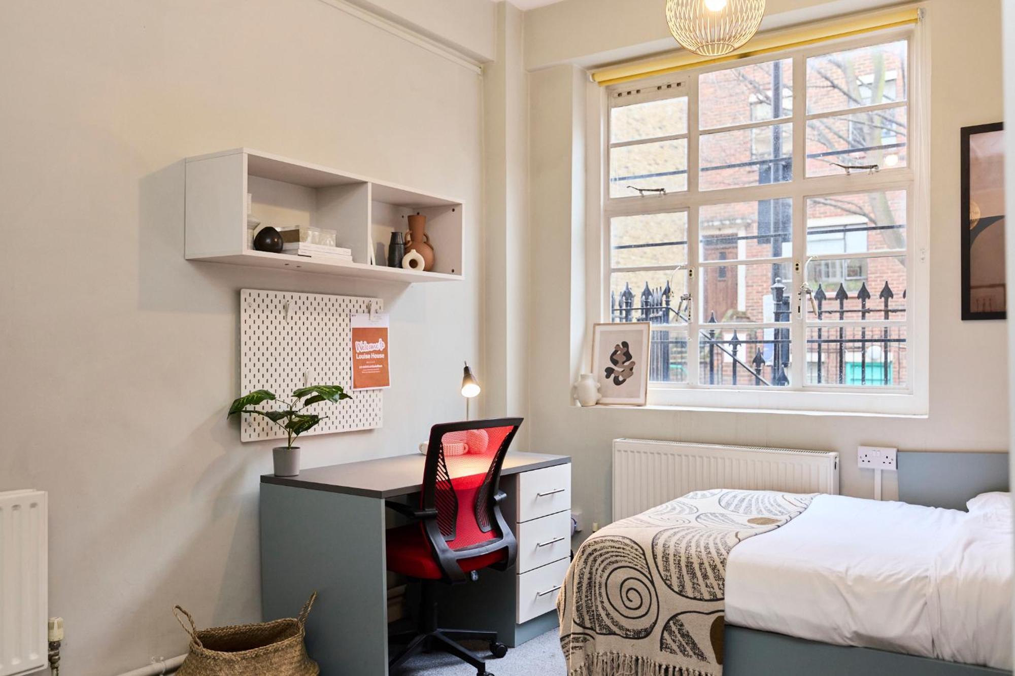 Louise House Hostel Лондон Экстерьер фото
