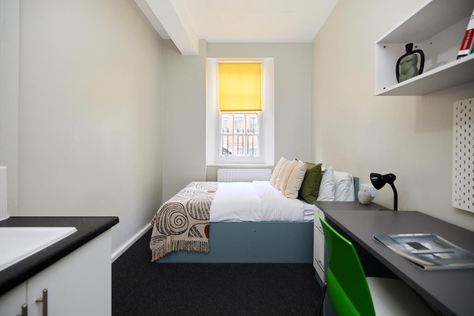 Louise House Hostel Лондон Экстерьер фото